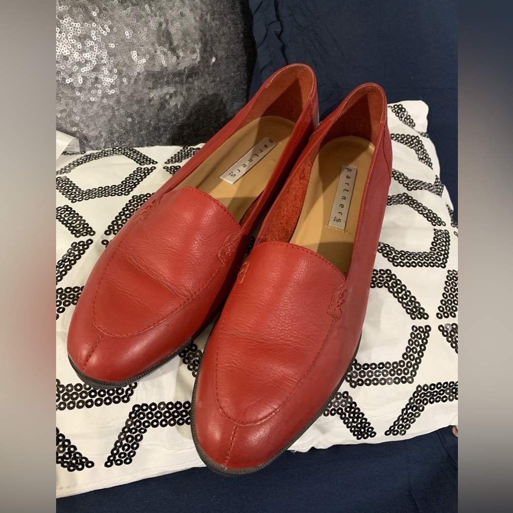 Partners red size 7.5 M